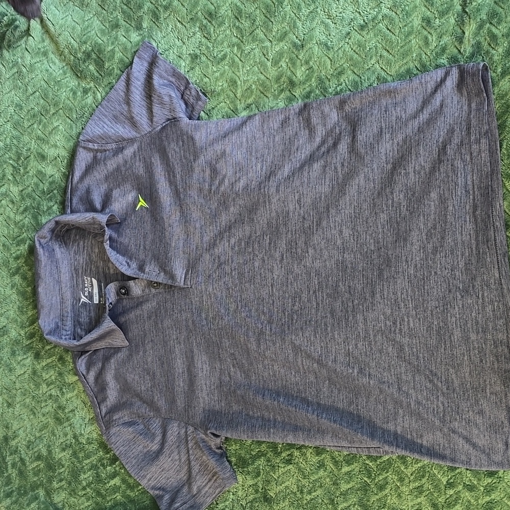 Old Navy active kids tee